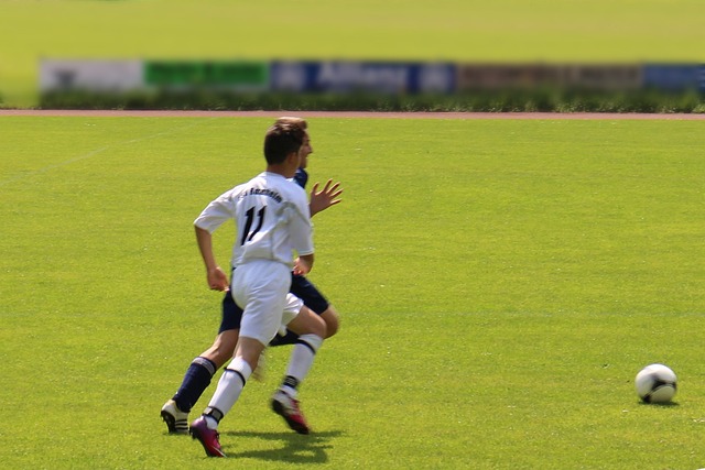 杜兰特关键补篮赢得比赛