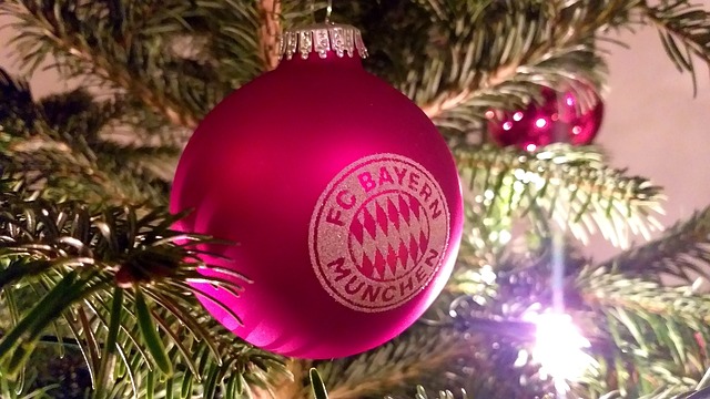 频繁进攻得 频繁进攻得